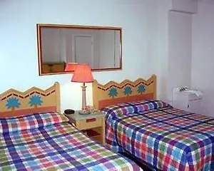 Riverside Hotel