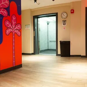 بيت شباب الشباب جاز أون كولومبس سيركل, نيو يورك