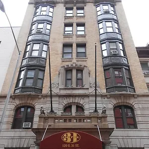 2* Hotel 31